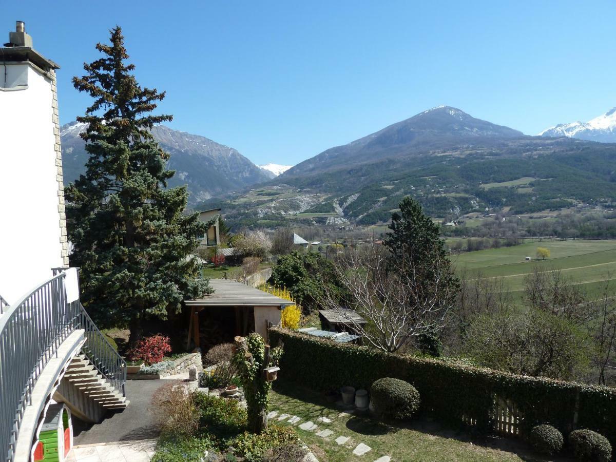 엠브룬 Vue Sur Les Montagnes 아파트 외부 사진