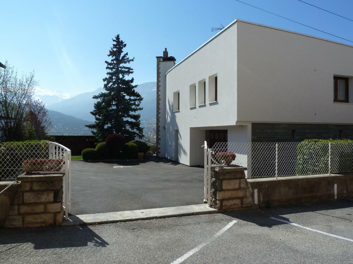 엠브룬 Vue Sur Les Montagnes 아파트 외부 사진